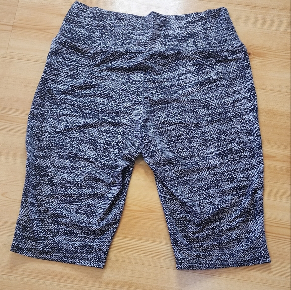 LILY by Firmiana Women's Knee-length Lightweight Biker Shorts - Picture 6 of 7